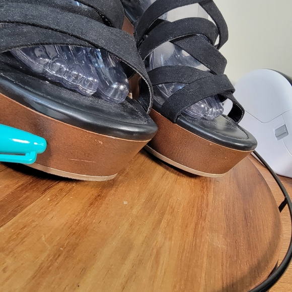 Torrid Black Faux Suede Strappy Ankle Wrap Clog Heels Size 9 WW - Picture 10 of 16